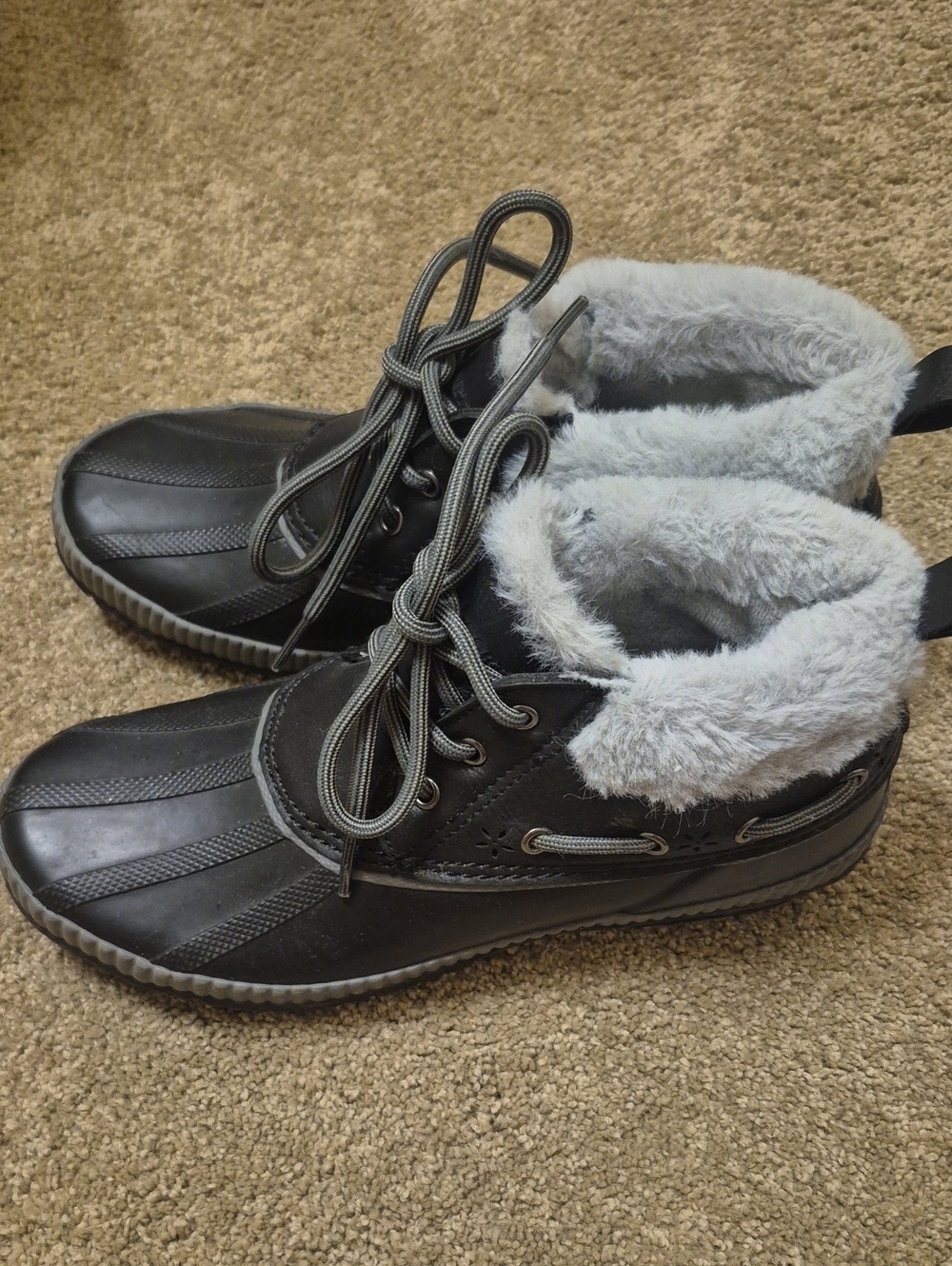Women's Black Faux-Fur Lined Winter Lace-Up Ankle Duck Boots